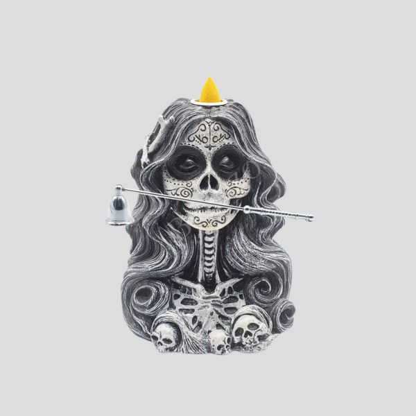 Fonte de fumo caveira mulher